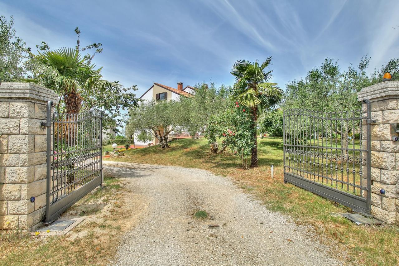 Nadia House With Apartments Zambratija (Istria) Exterior photo