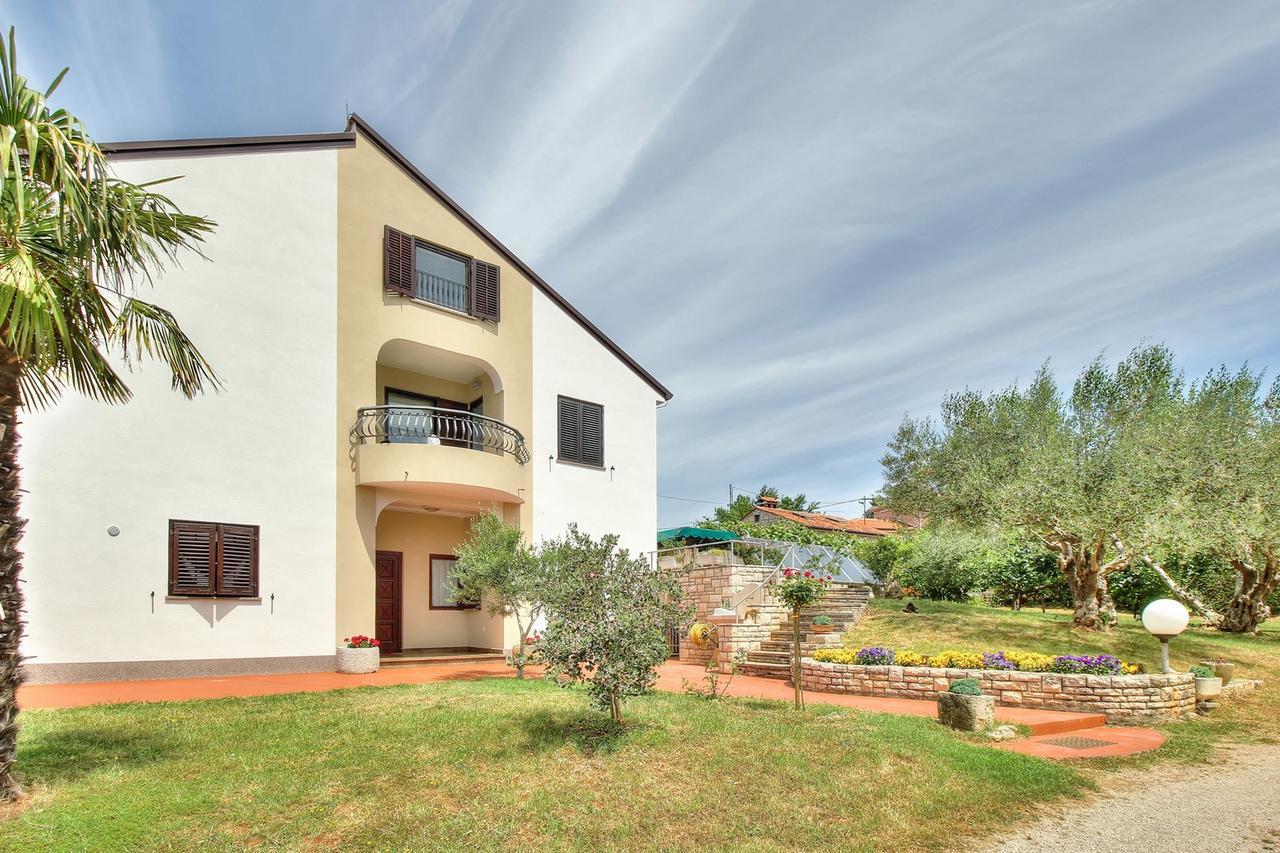 Nadia House With Apartments Zambratija (Istria) Exterior photo