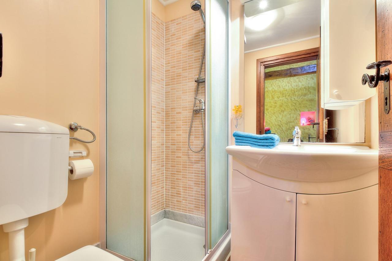 Nadia House With Apartments Zambratija (Istria) Room photo