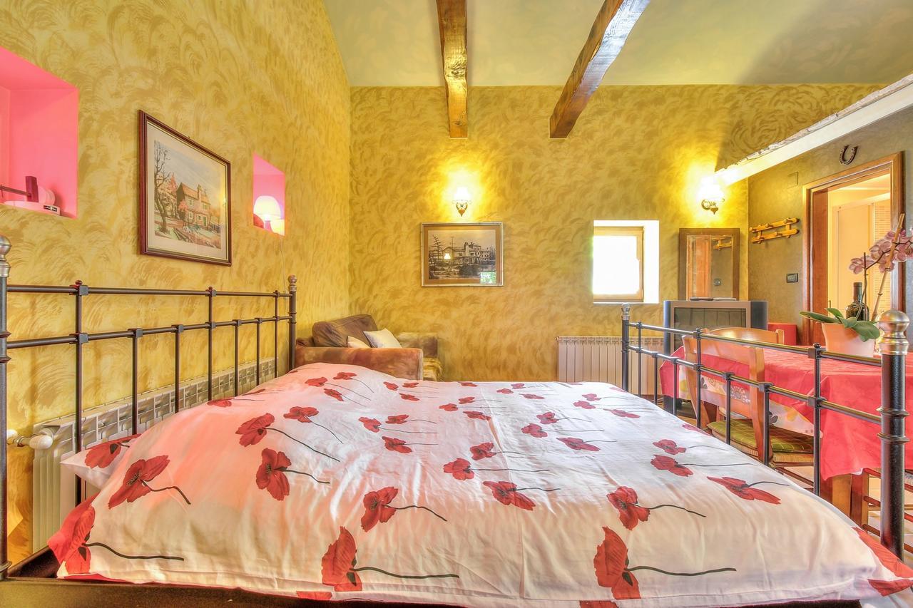Nadia House With Apartments Zambratija (Istria) Room photo